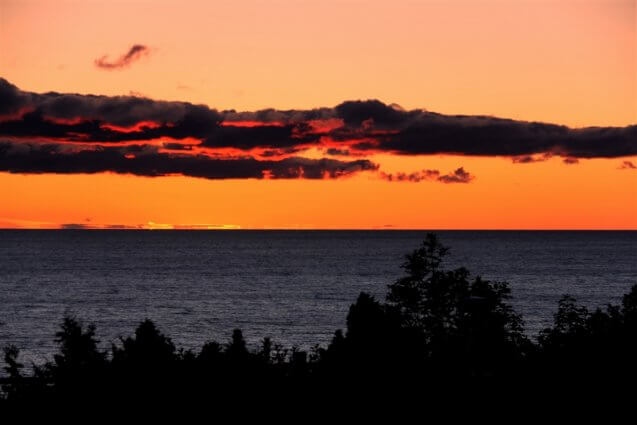 Photo of a sunset over Epoufette Bay in the Upper Peninsula of Michigan. © 2016 Frank Rogala.