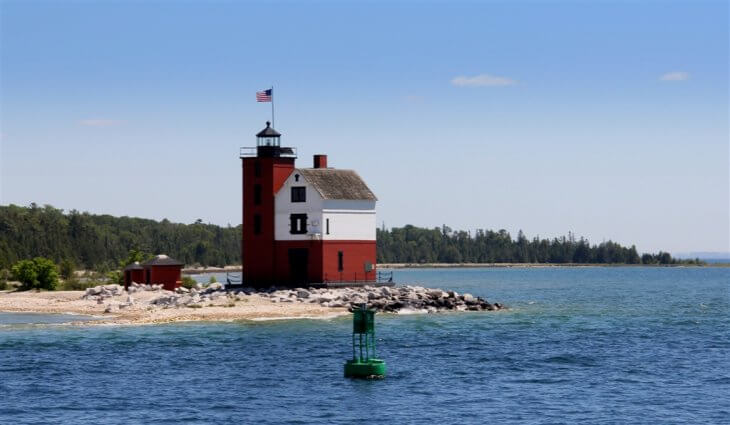 Photo of the Round Island Lighthouse. © 2016 Frank Rogala.