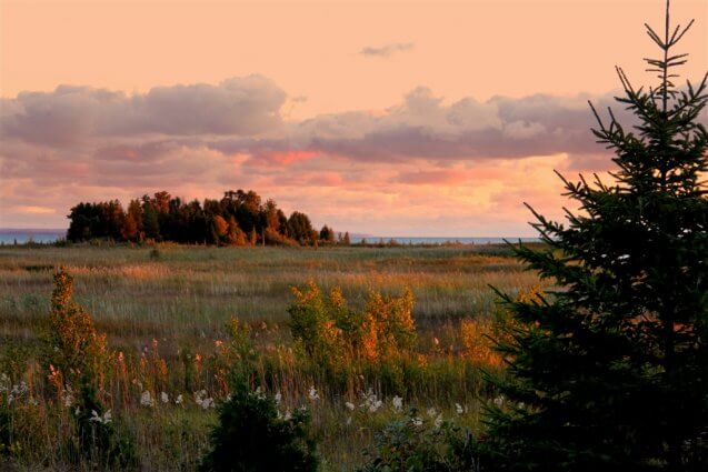 Photo of sunset along US 2 in the Upper Peninsula of Michigan. © 2016 Frank Rogala.