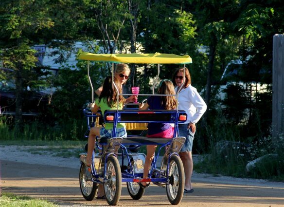 Photo of a surrey carriage rental at Mackinaw Mill Creek Camping in Mackinaw City, MI. © 2016 Frank Rogala.