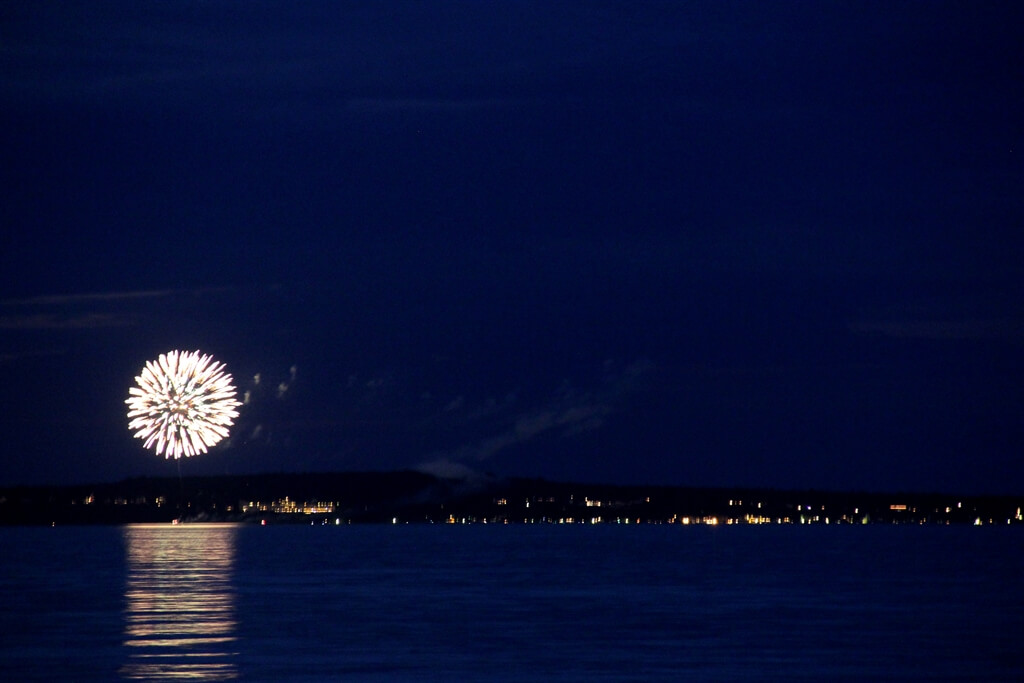 Photo of Independence Day fireworks over the Grand Hotel from Mackinaw Mill Creek Camping in Mackinaw City, MI. © 2016 Frank Rogala.