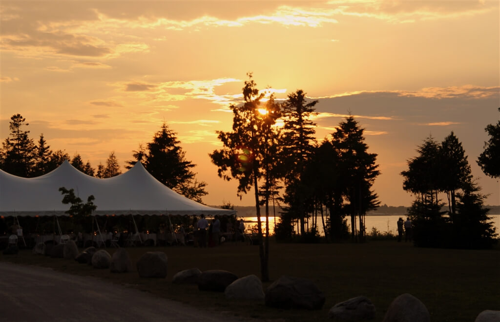 Photo of a sunset on a wedding at Mackinaw Mill Creek Camping in Mackinaw City, MI. © 2016 Frank Rogala.
